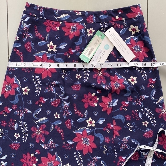 Margaret M Deandra Floral Navy A-line Skirt Size XS - Picture 8 of 11